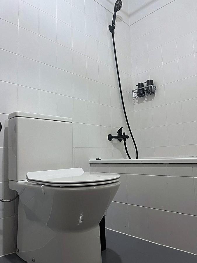 Rooms 10 Mins Walk From Train Station! Agualva-Cacem Eksteriør bilde