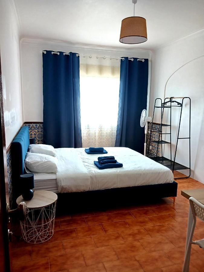 Rooms 10 Mins Walk From Train Station! Agualva-Cacem Eksteriør bilde