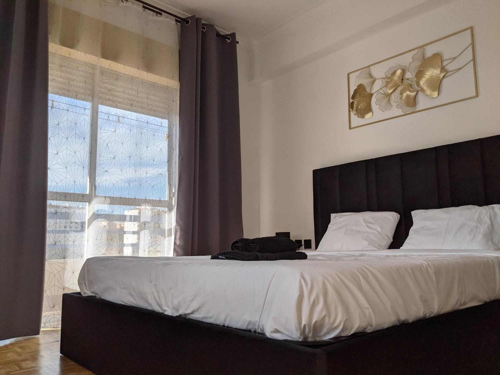 Rooms 10 Mins Walk From Train Station! Agualva-Cacem Eksteriør bilde