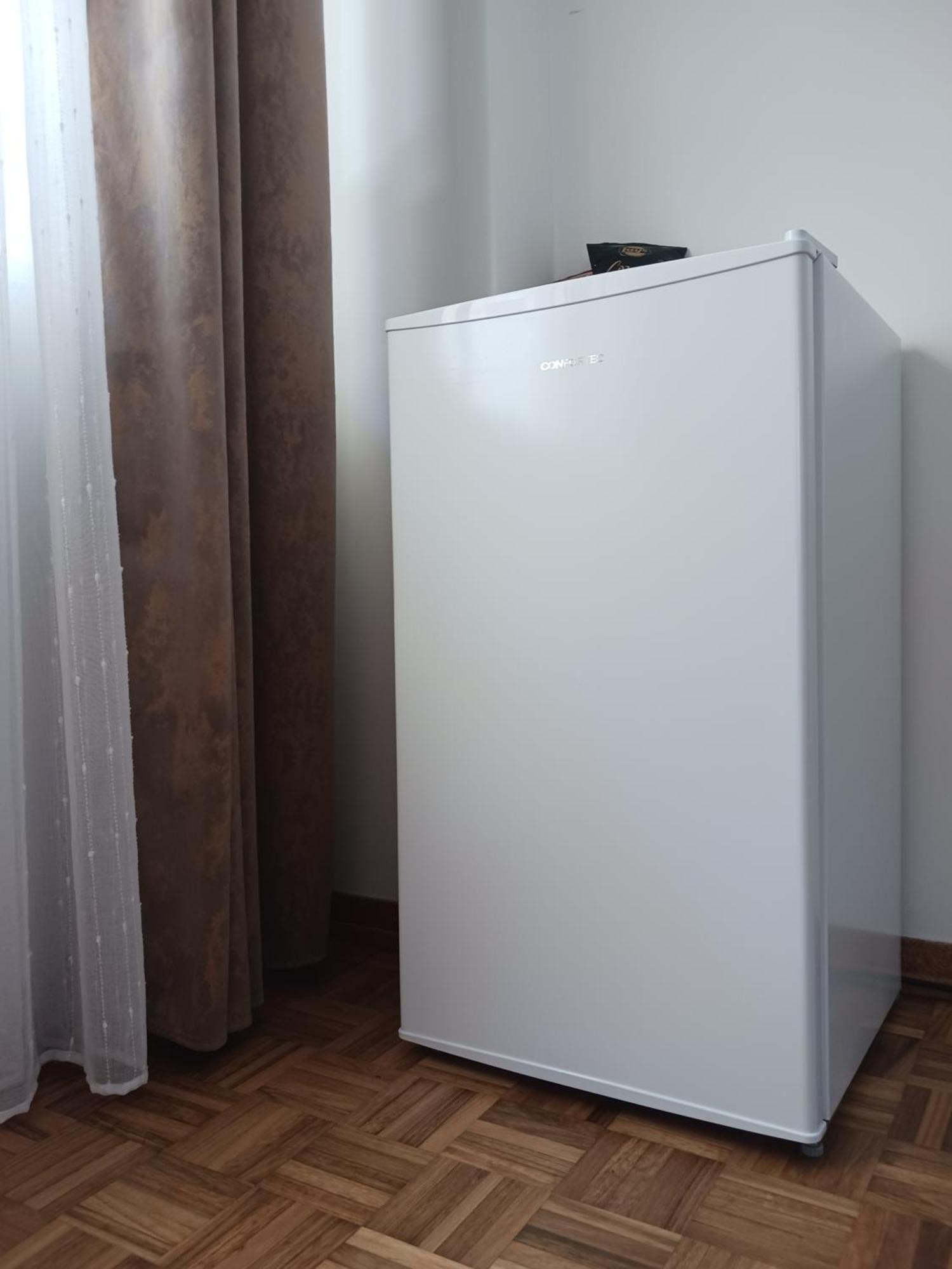 Rooms 10 Mins Walk From Train Station! Agualva-Cacem Eksteriør bilde